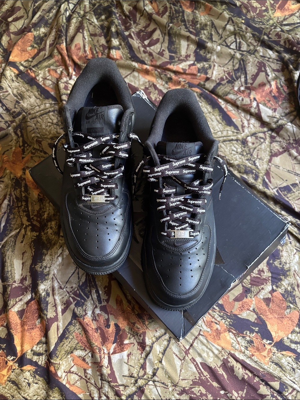 Nike Air Force 1 Supreme Size 9.5